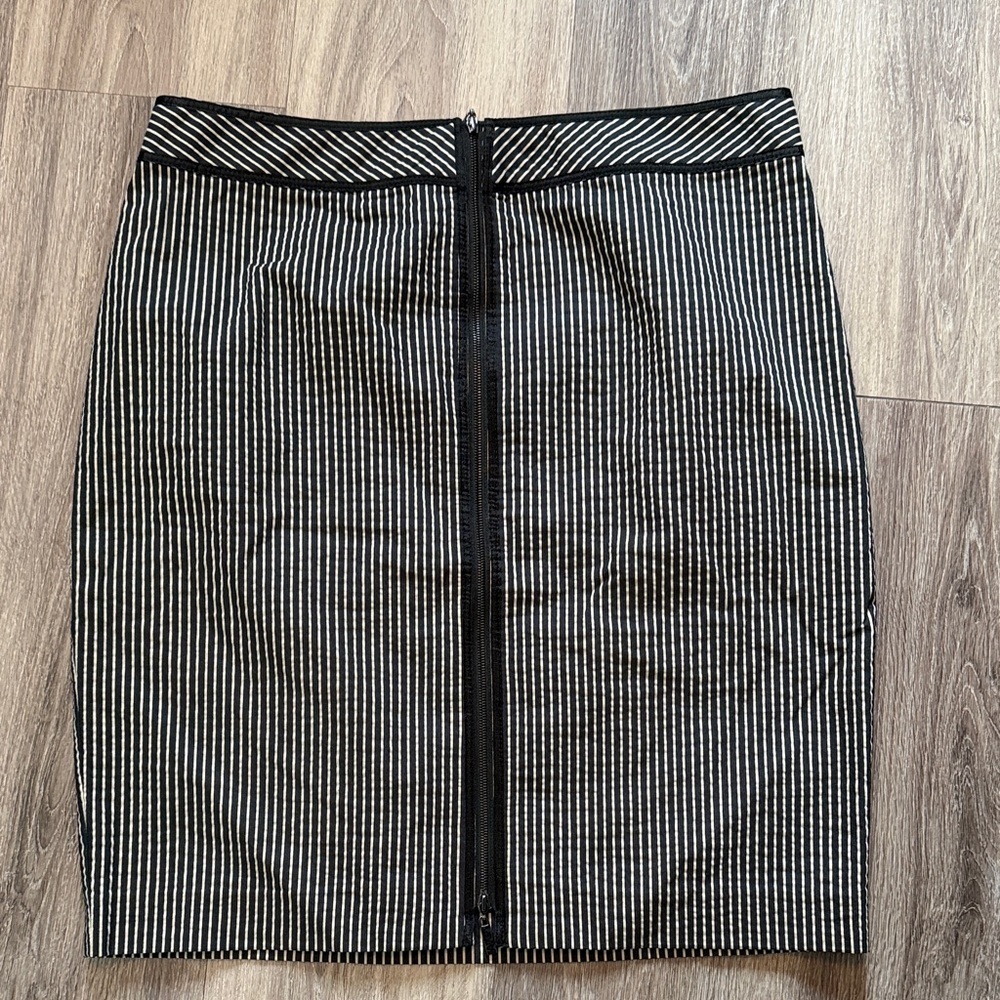 Worth Monochrome Striped Pencil Skirt with Zipper Detail - Picture 1 of 4